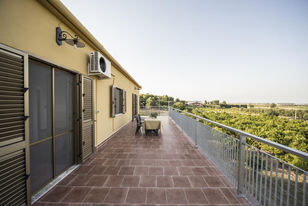 Agriturismo Il Giriatello Crotone Exterior photo